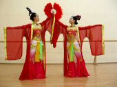 Китайские танцы с веерами